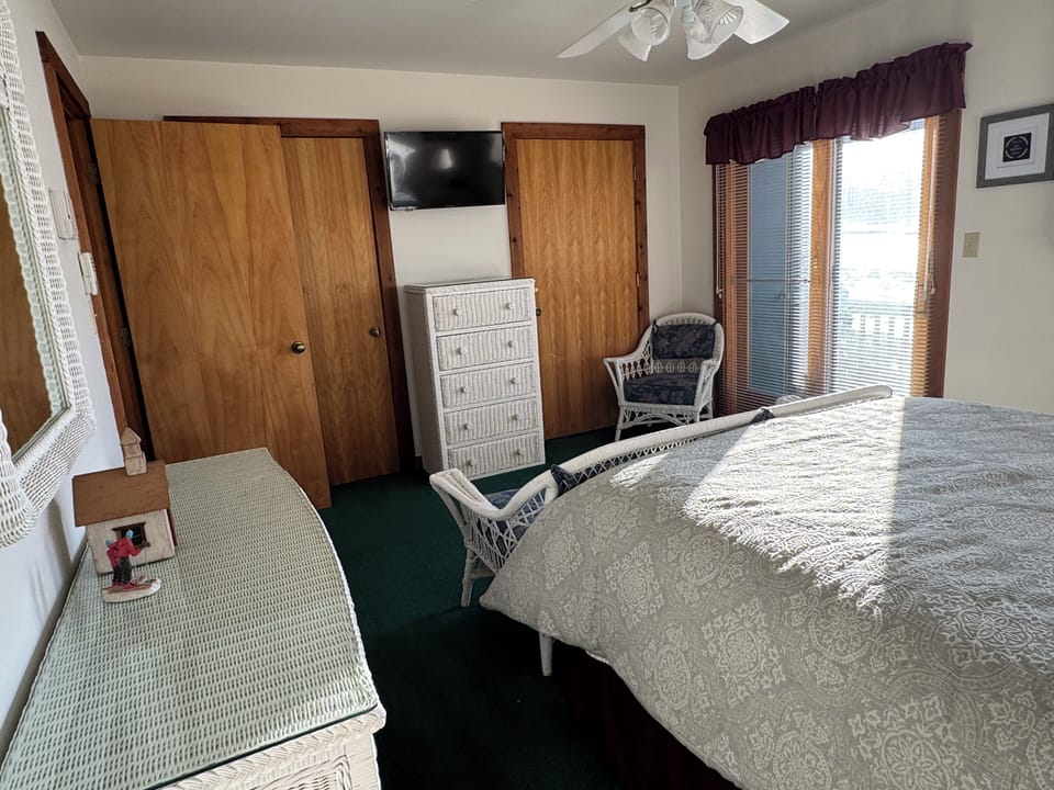 Downstairs Bedroom 2