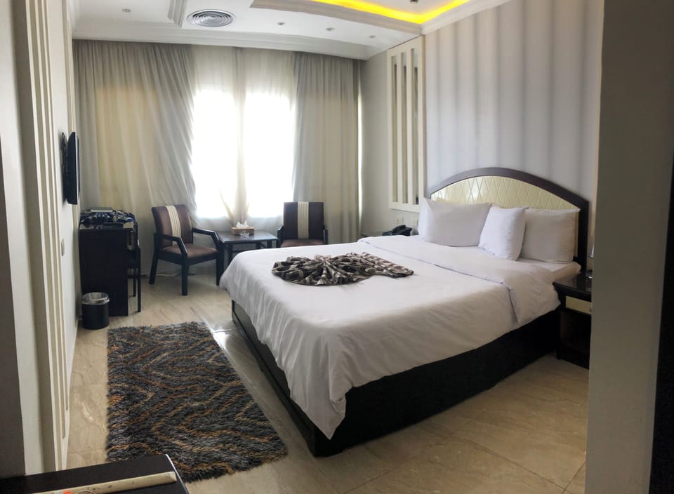 Deluxe Double or Twin Room, Sea View | In-room safe, laptop workspace, soundproofing, iron/ironing board