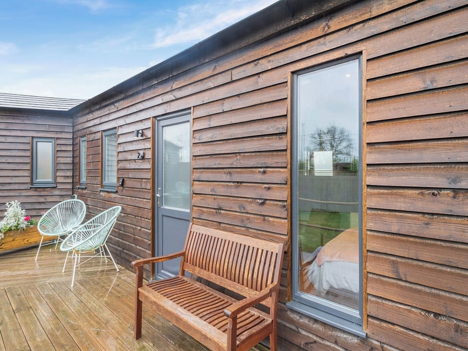 Decking | Willow Lodge 2 - Willow Lodges, Taunton