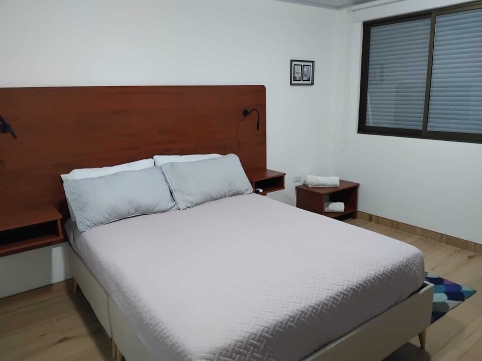 Comfort Room, Courtyard View | Desk, laptop workspace, free WiFi
