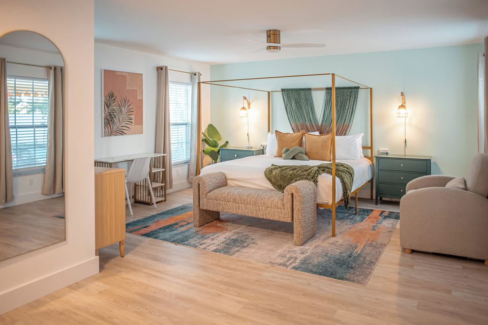 Main bedroom with king bed and twin pull out sleeper sofa 