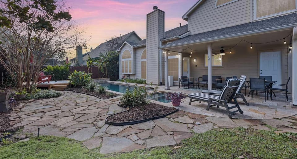 Spacious Backyard with Private Pool
