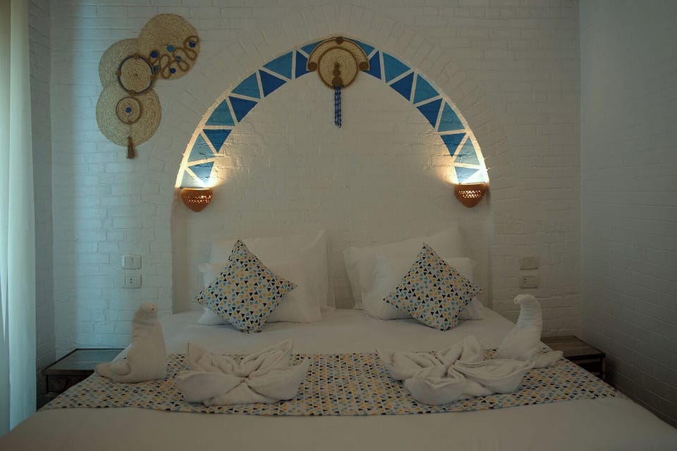 Deluxe Double Room, River View | Egyptian cotton sheets, premium bedding, down comforters, minibar
