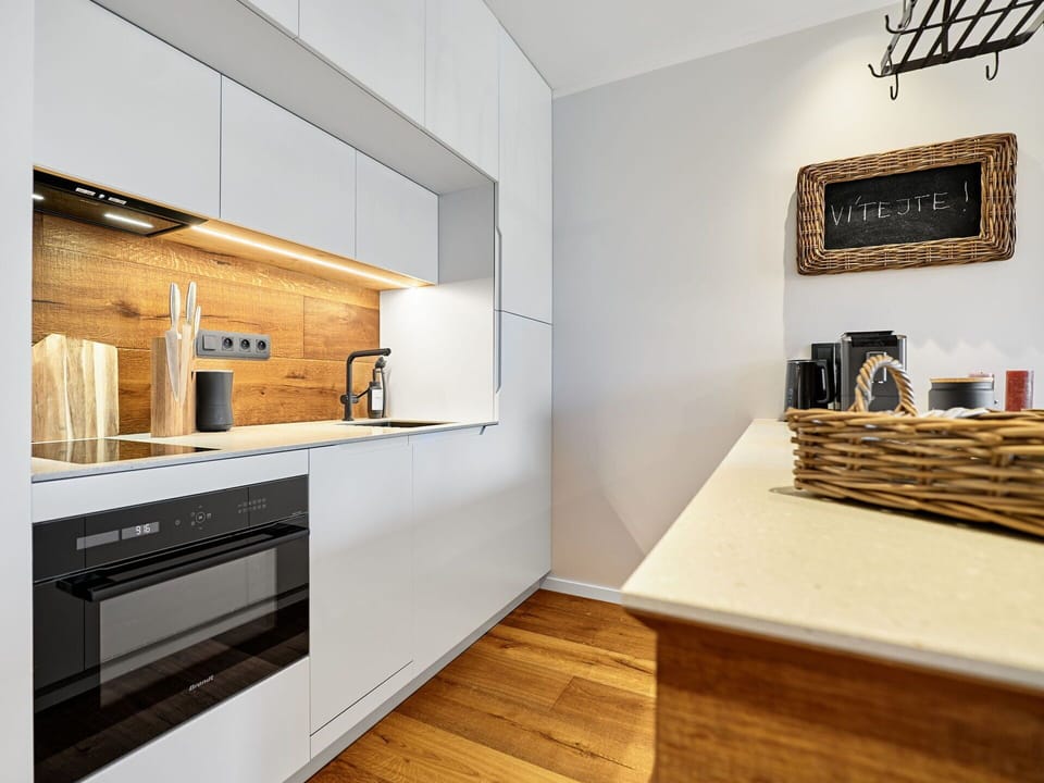 Countertop, Cabinetry, Flooring, Kitchen, Interior Design, Wood, Kitchen Appliance, Floor, Furniture, Major Appliance