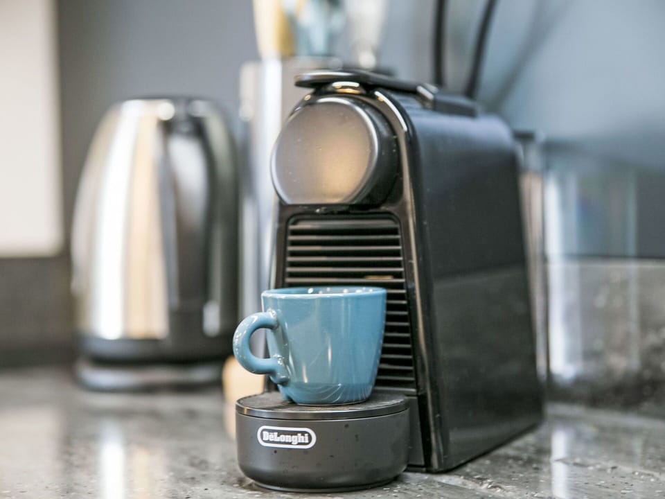 Electronic Device, Small Appliance, Kitchen Appliance, Home Appliance, Plastic, Still Life Photography, Coffeemaker, Still Life