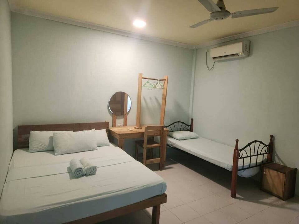 Double or Twin Room | Minibar, individually furnished, desk, laptop workspace