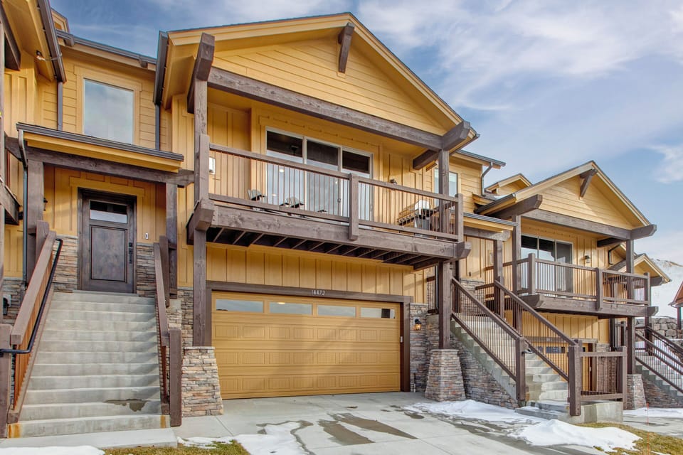 Large two story Townhome conveniently located 10 minutes from Park City