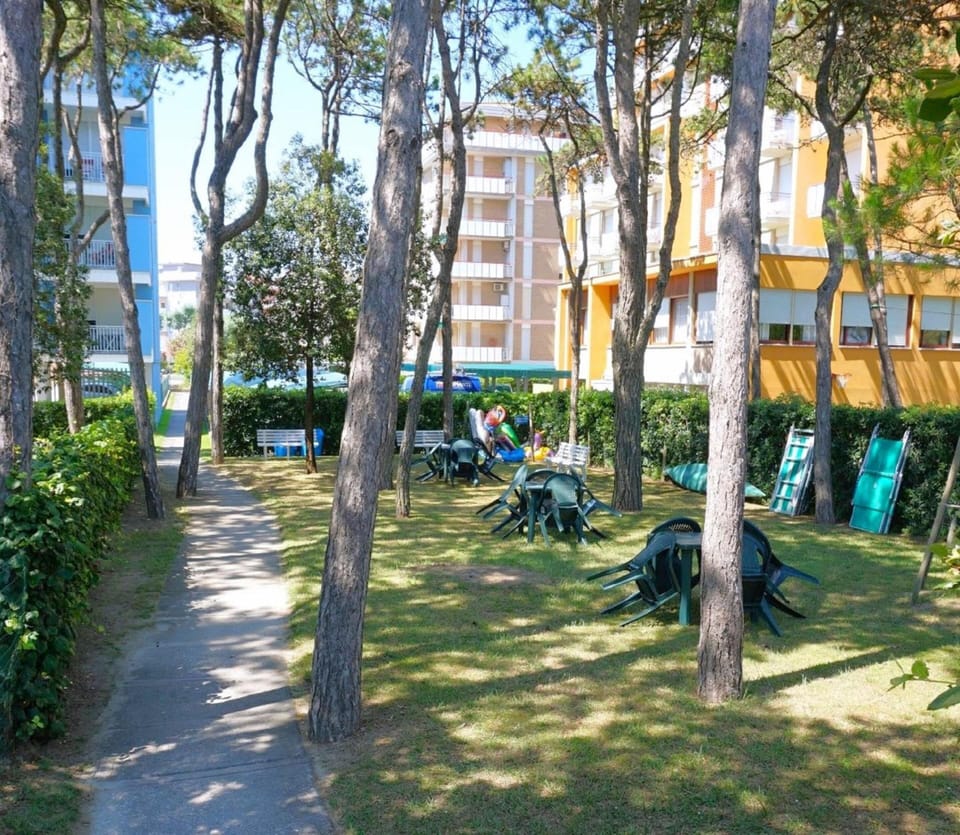 Apartment | Garden