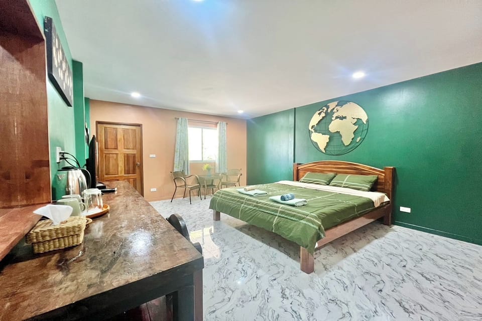 Standard Double Room | Desk, free WiFi, bed sheets