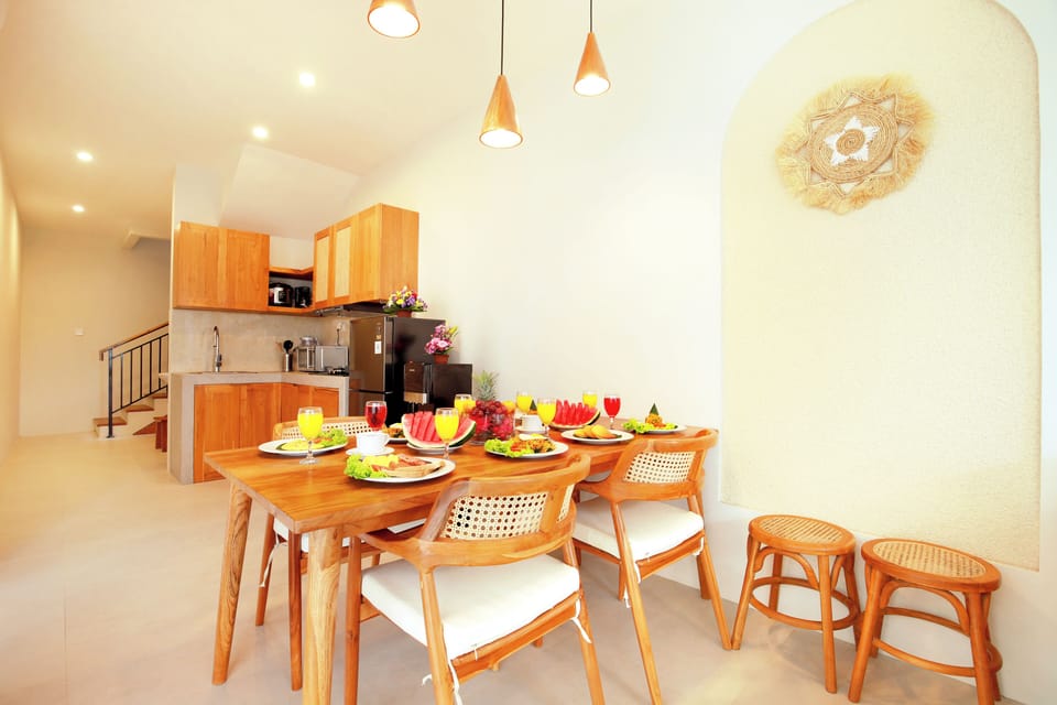 Villa, Non Smoking, City View | Living area