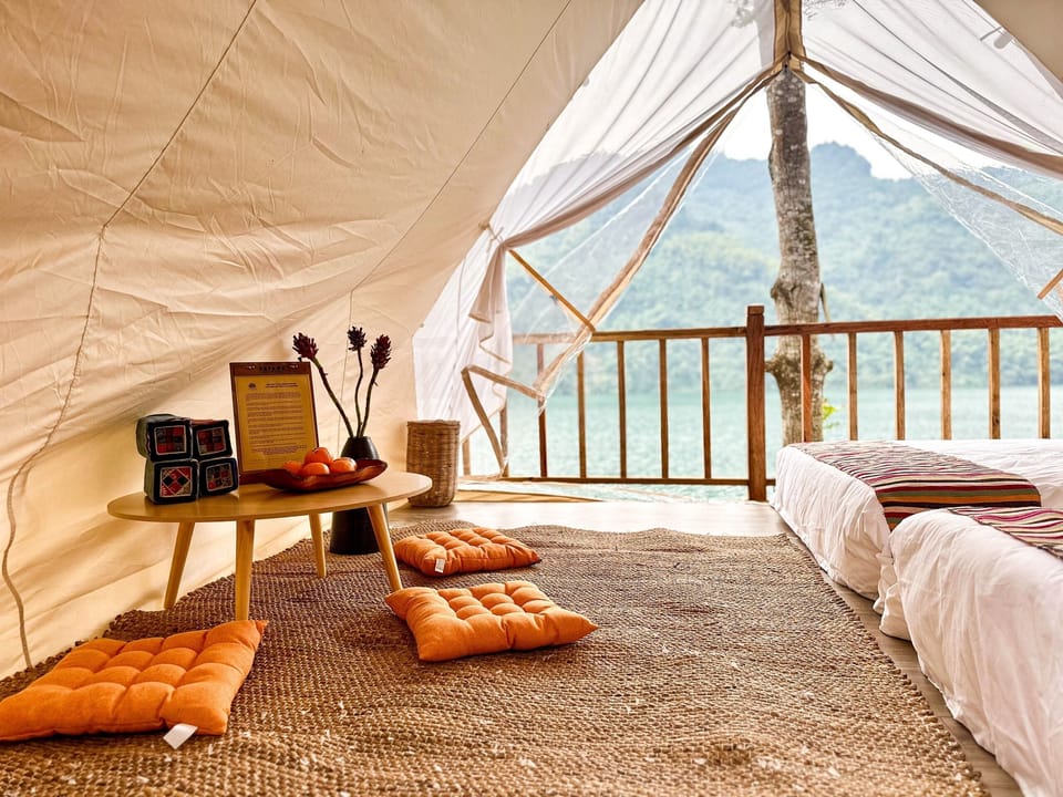 Deluxe Bungalow, Lake View, Lakeside | Desk, laptop workspace, WiFi (free), bed sheets