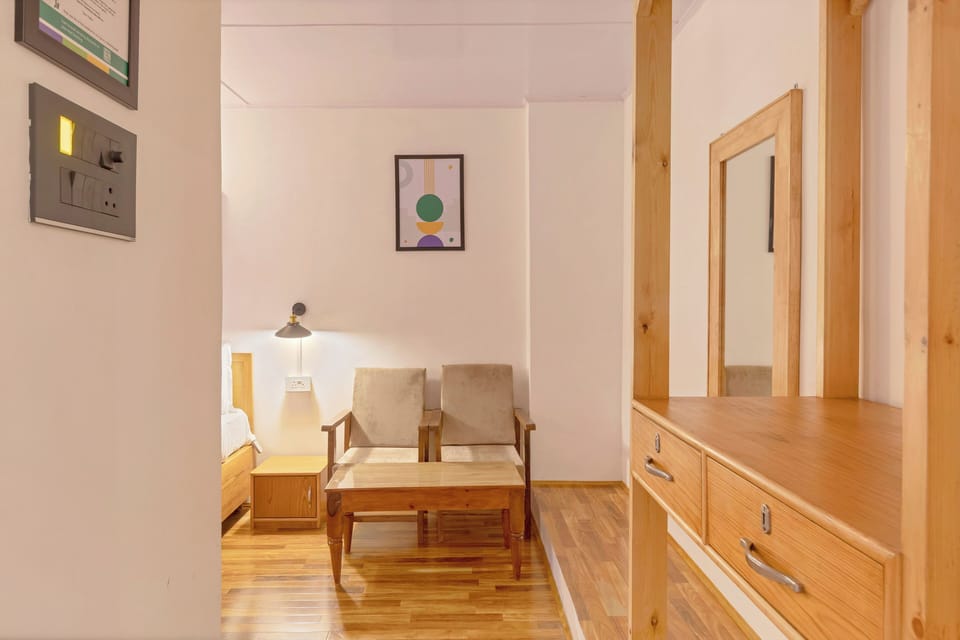 Standard Room | Living area | 32-inch LCD TV with cable channels