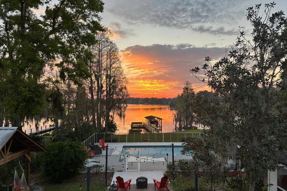 Starting your day off perfectly with a gorgeous sunrise on Lake Otis!