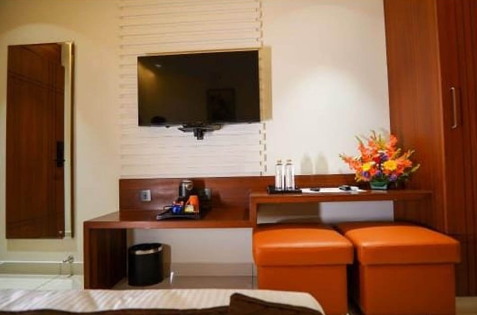 Deluxe Room, City View | Free WiFi