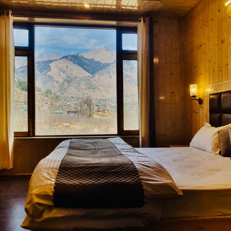 Deluxe Double Room, City View | Free WiFi