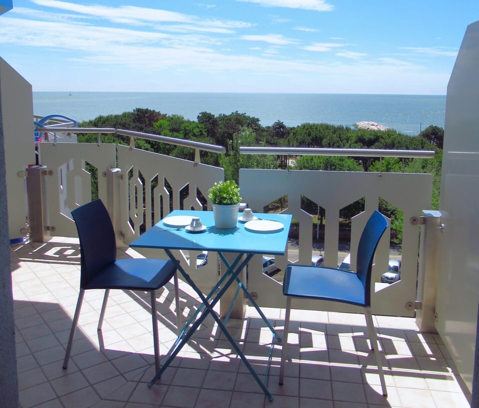 Apartment | Balcony