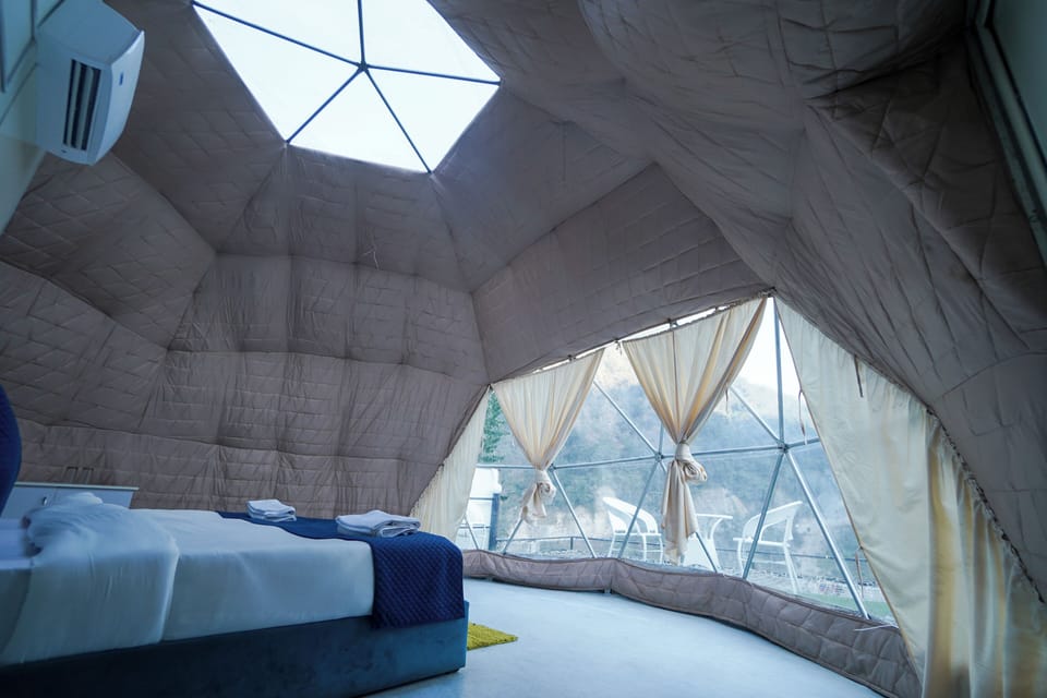 Deluxe Single Room, River View | Blackout drapes, free WiFi