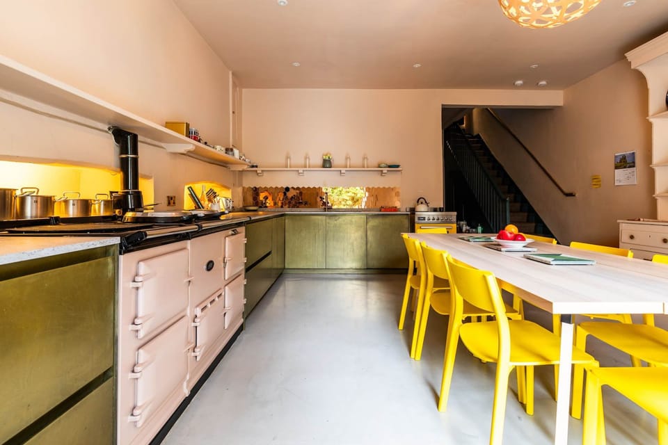 House | 5 bedrooms, Internet