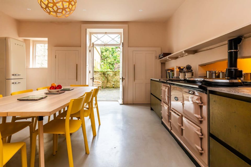 House | 5 bedrooms, Internet