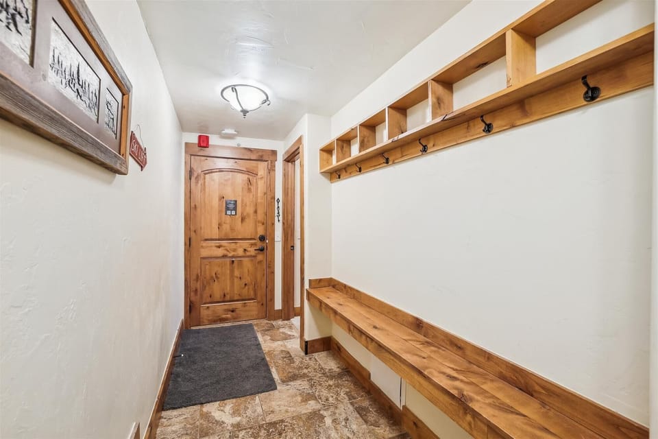 Entry - Ski Watch 329 - Breckenridge Vacation Rental