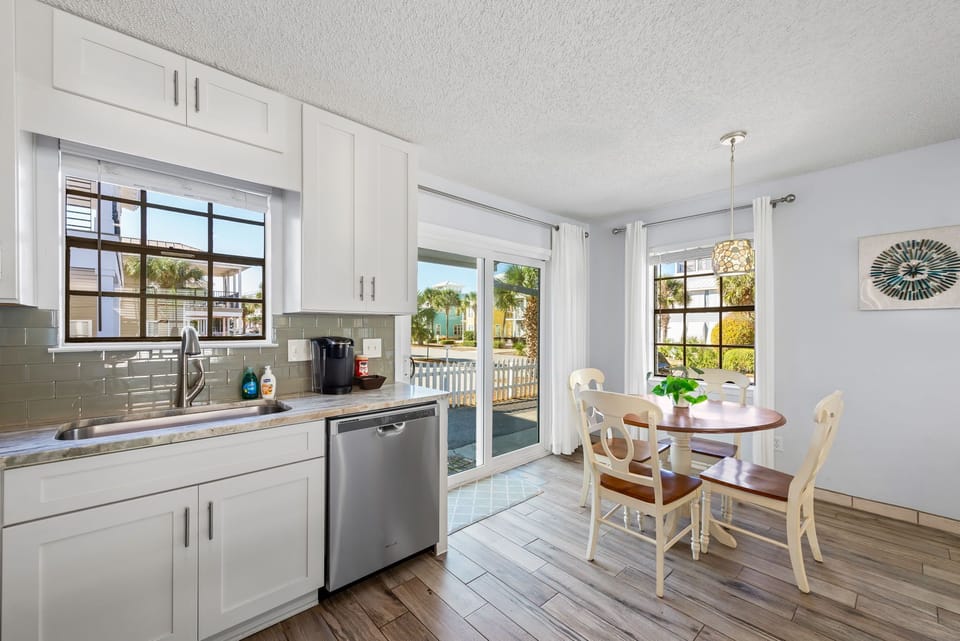 Kitchen/dining