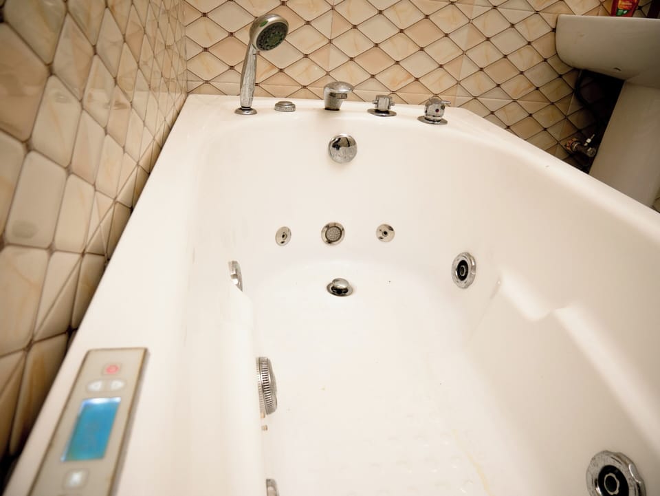House | Bathroom | Separate tub and shower, deep soaking tub, hair dryer, towels