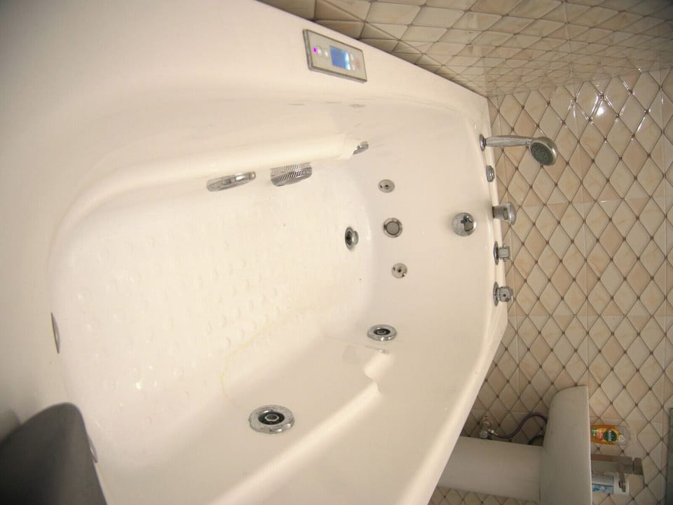 House | Bathroom | Separate tub and shower, deep soaking tub, hair dryer, towels