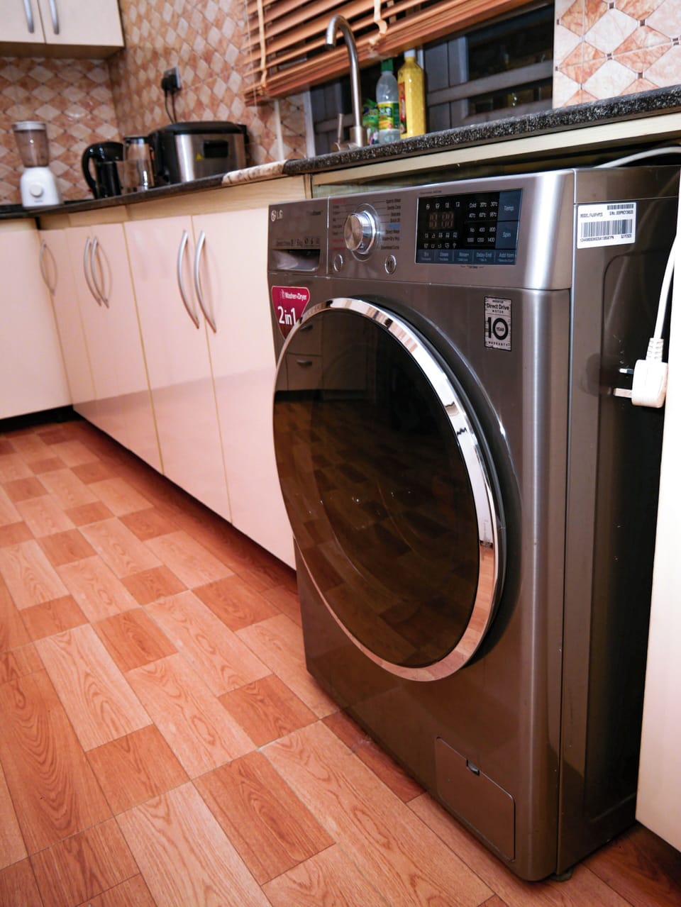 House | Private kitchen | Fridge, microwave, oven, stovetop