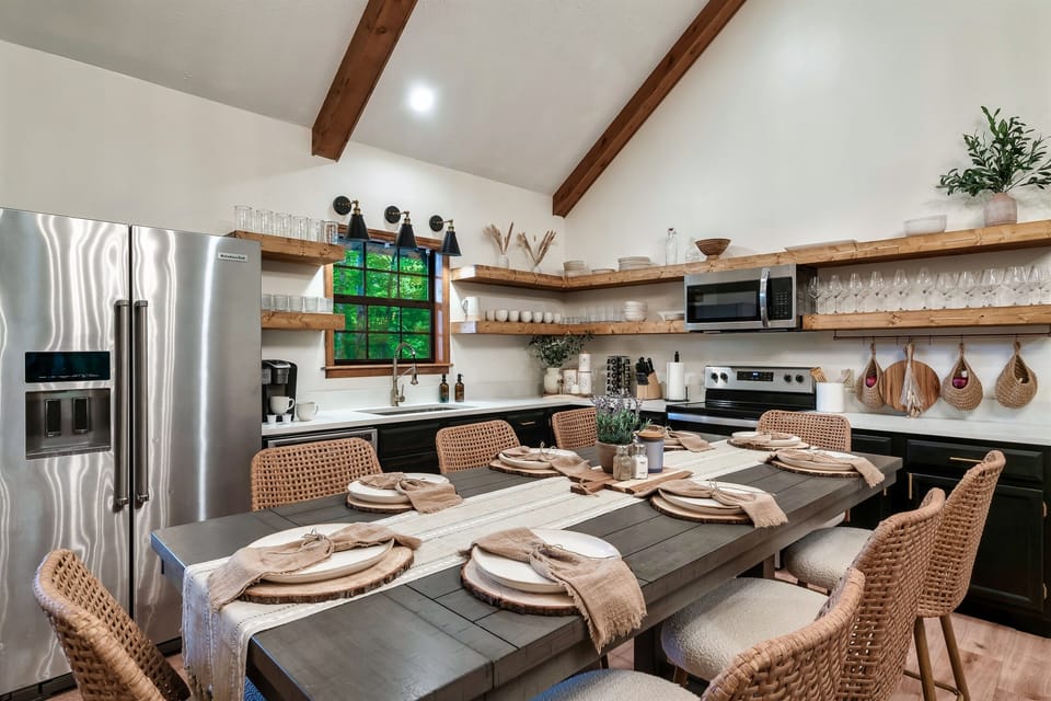 Fully equipped kitchen with everything you need to cook and dine in.