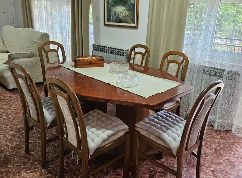 Apartment | Dining