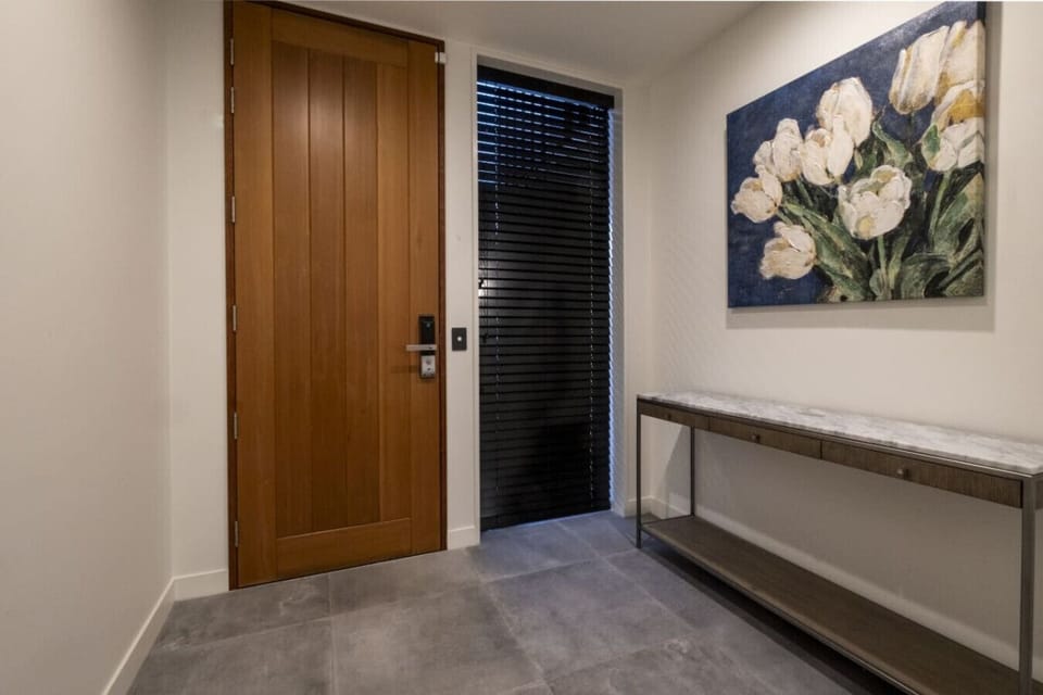 You`re welcomed by your private entrance with smart lock access and secure foyer—your key to seamless arrivals and departures.