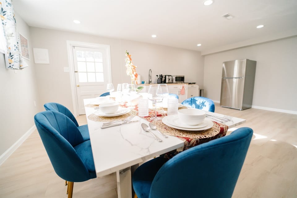 Dining area 2