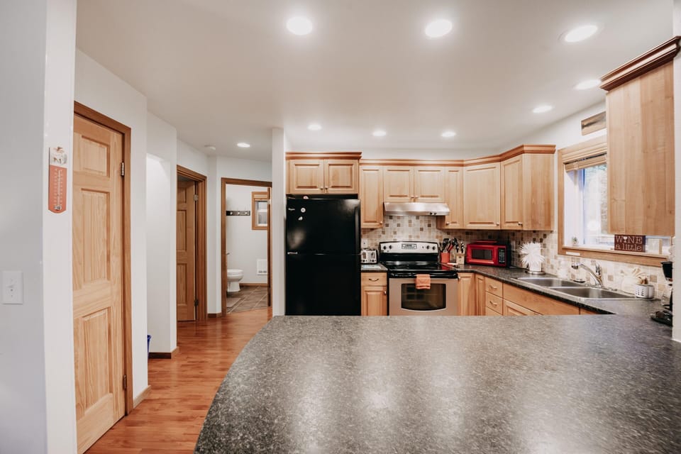 Cabin, 3 Bedrooms, Smoking, Patio | Interior