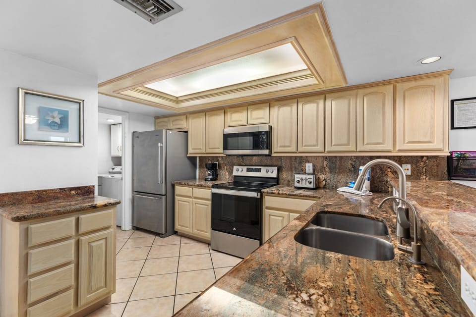 Fully equipped kitchen essential for creating your favorite home cooked meals!