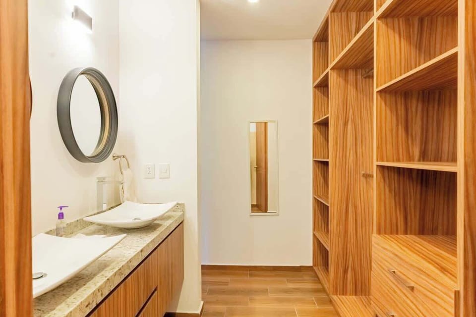 Full bathroom with vanity