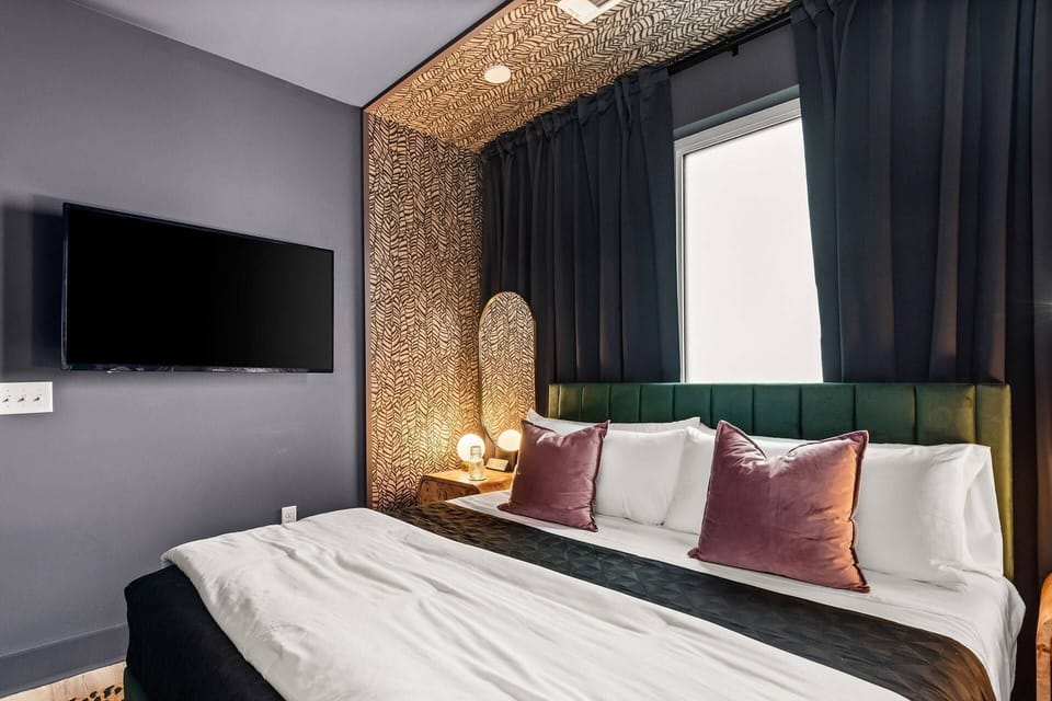 Modern retreat for ultimate comfort