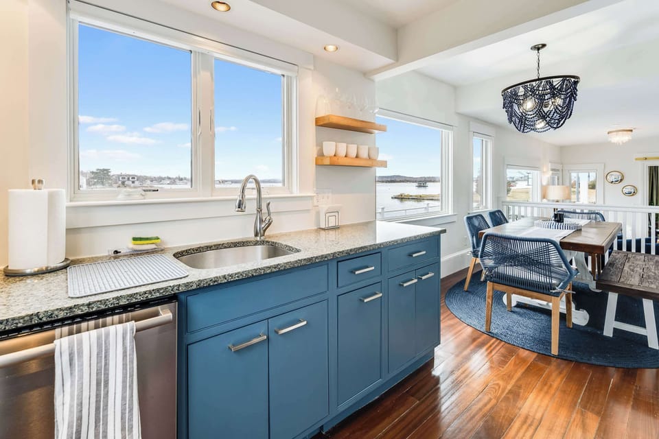 Experience the beauty of our open floor concept kitchen and dining area, designed for seamless entertaining and family gatherings!