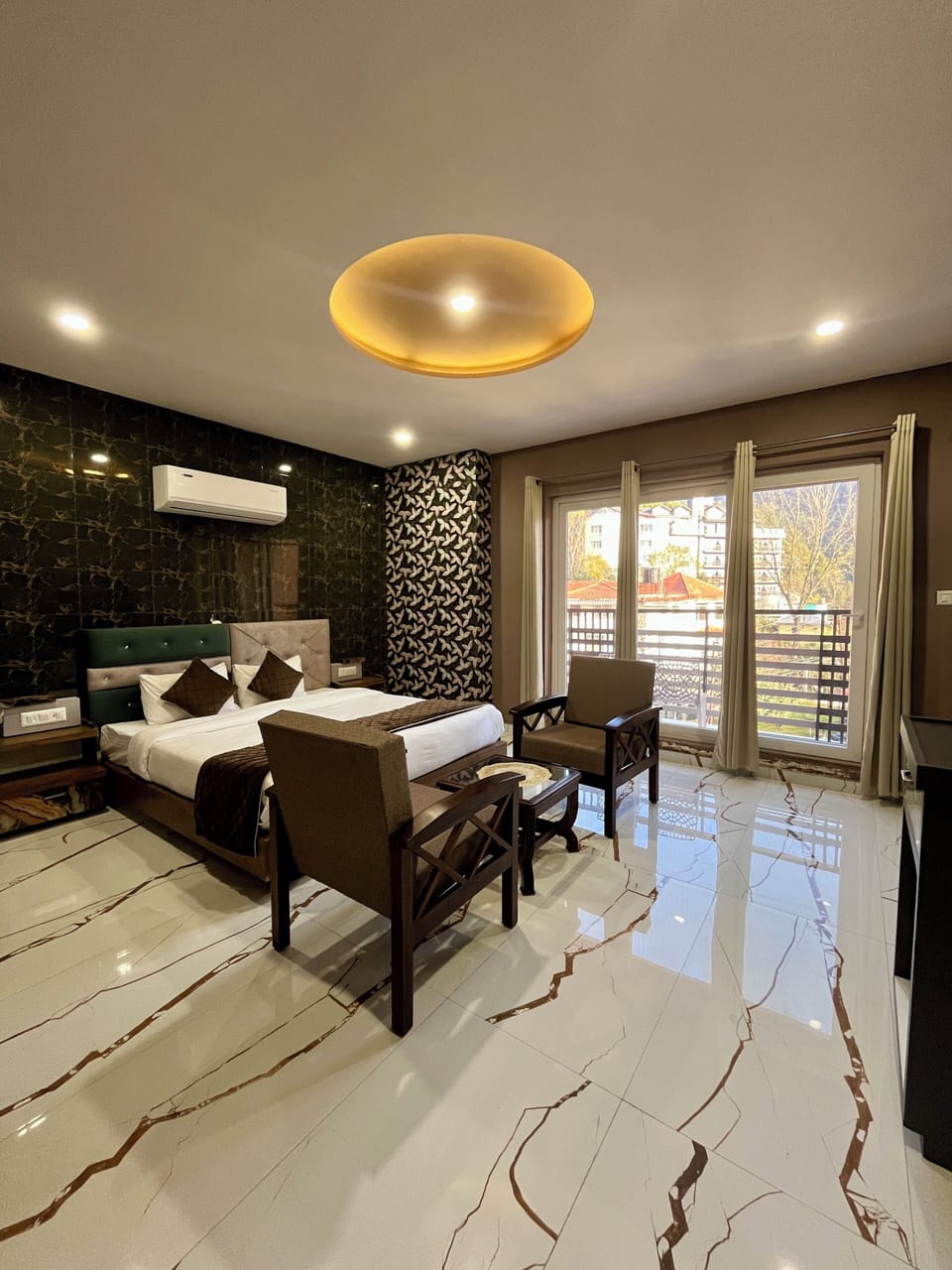 Premier Double or Twin Room, Balcony | Free WiFi, bed sheets