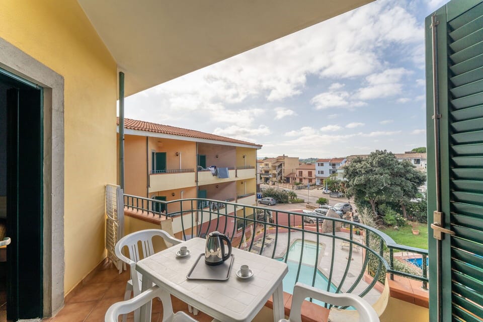 Autumn, Balcony / Terrace / Patio, Spring, Summer, Winter