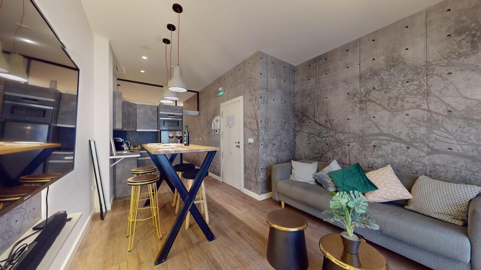 Deluxe Apartment | Living area