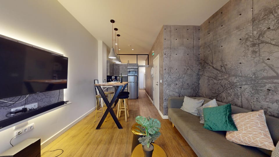 Deluxe Apartment | Living area