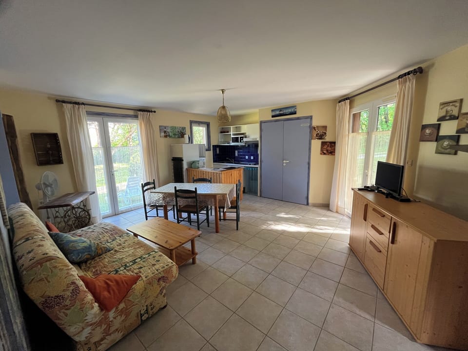 Family Chalet, 2 Bedrooms | Living area | TV