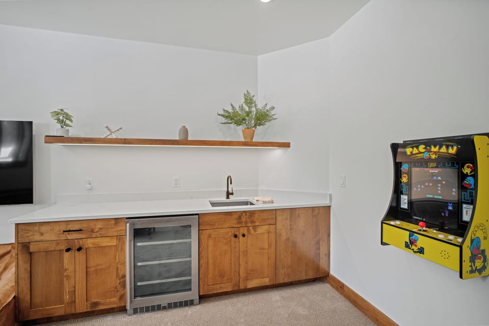 56196 Sable Rock Loop-60
