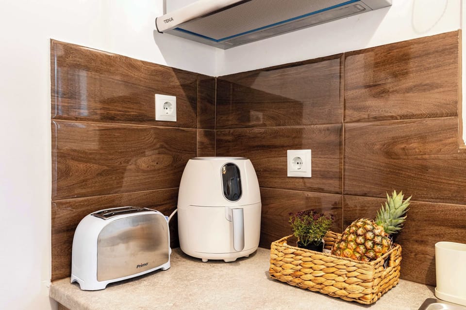 Amenities of the Kitchenette