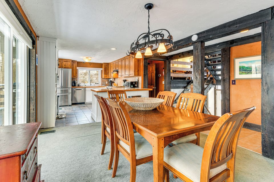 Dining Area | 1st Floor