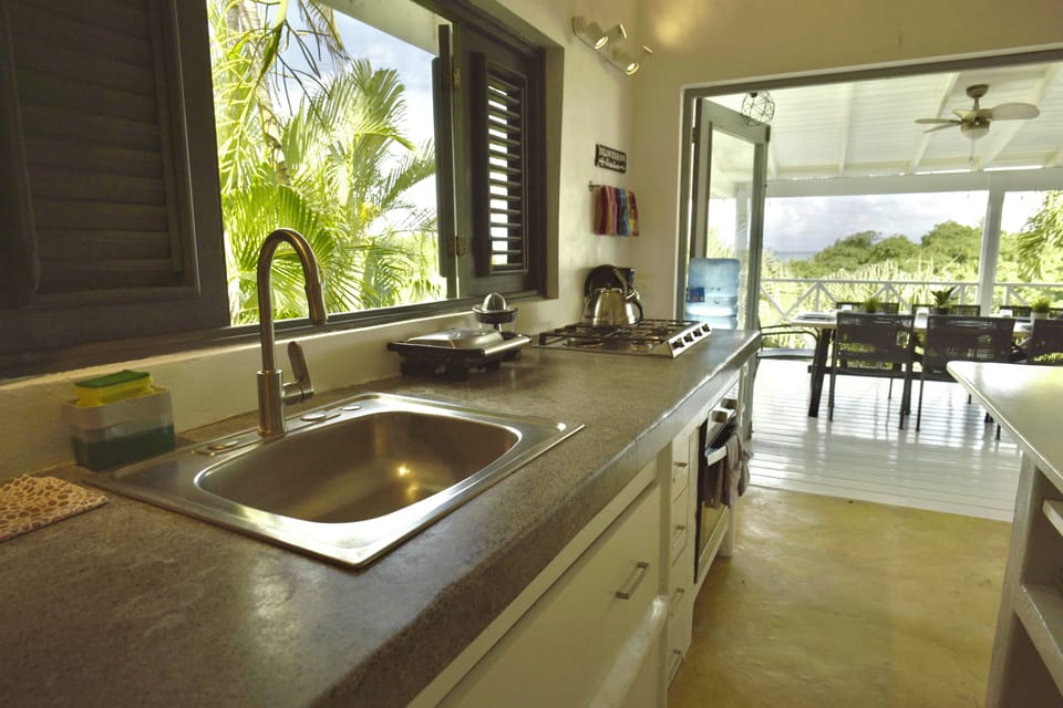 Superior Villa, Beach View | Private kitchen | Full-size fridge, microwave, oven, stovetop