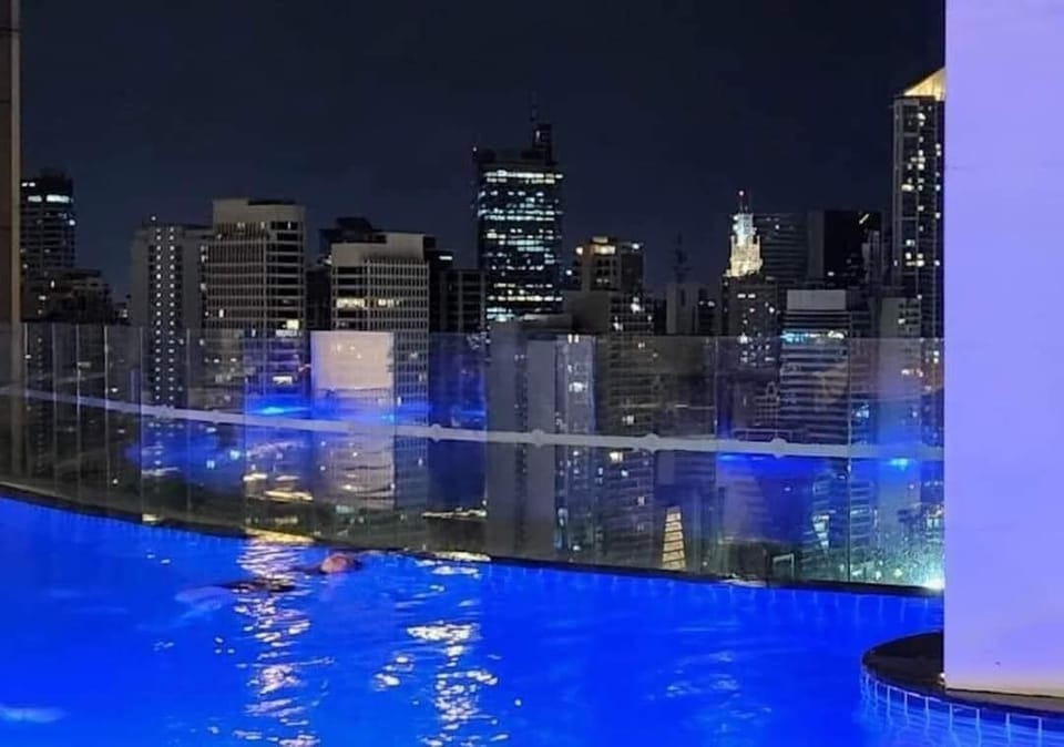 3 indoor pools