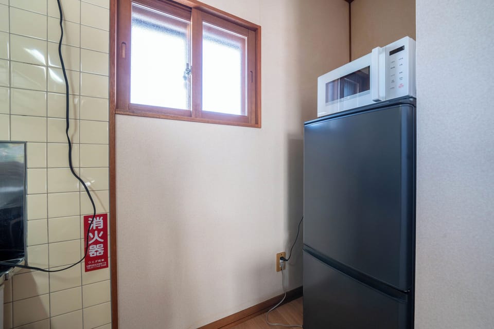 Fridge, microwave, stovetop, electric kettle