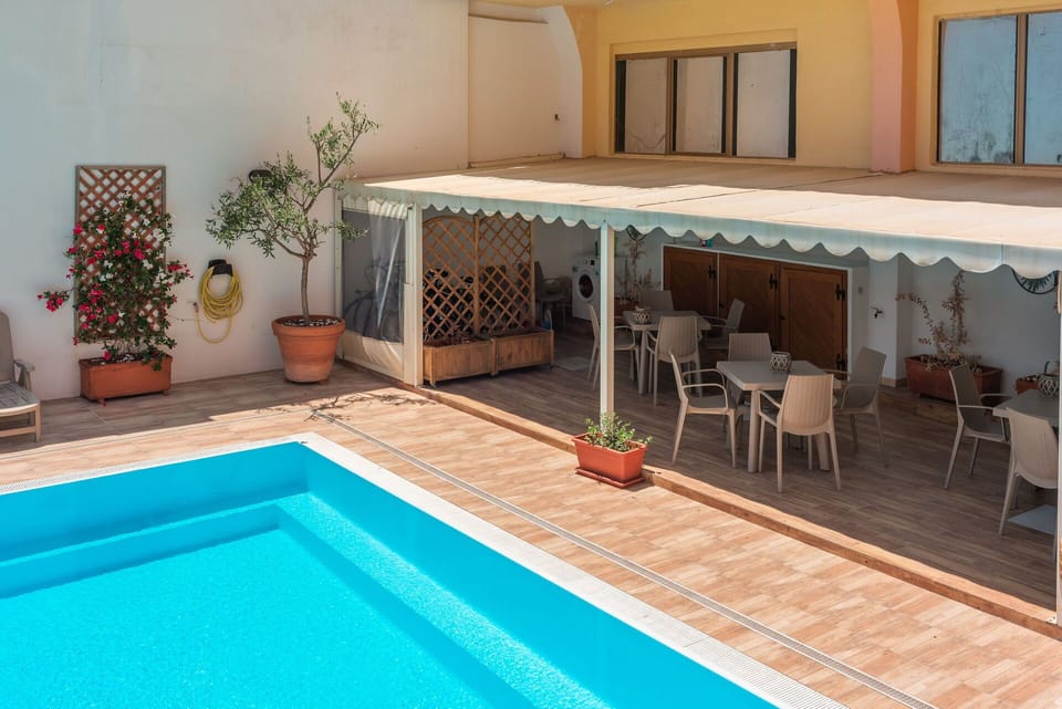 Autumn, Pool, Spring, Summer, Winter