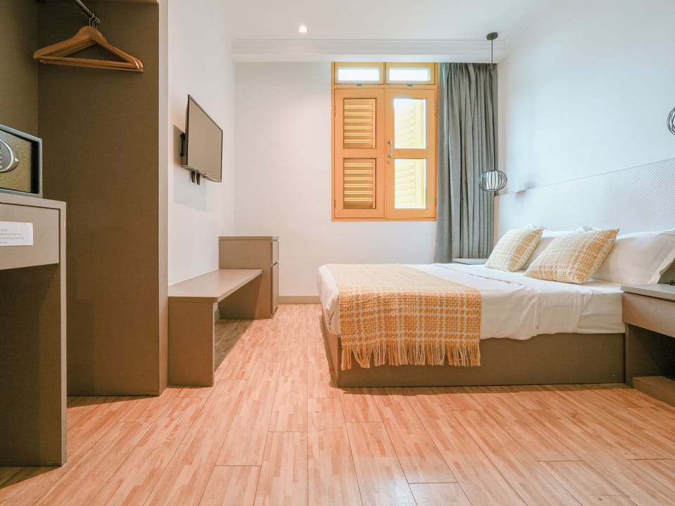 Deluxe Double or Twin Room, City View | Desk, laptop workspace, WiFi (free)